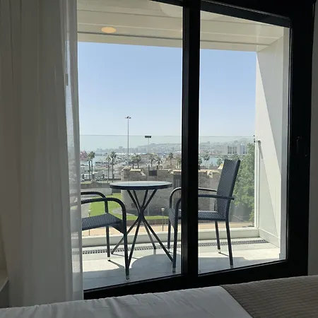 Retreat Near Canteras Las Palmas